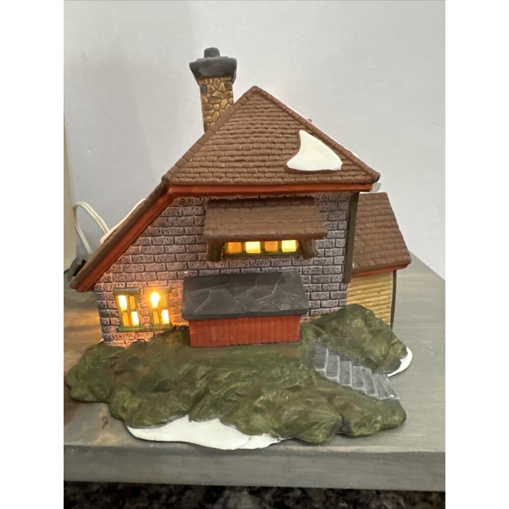 1992 Dept. 56 New England Village Heritage Coll. BLUEBIRD SEED & BULB Light/Box - Picture 6 of 15